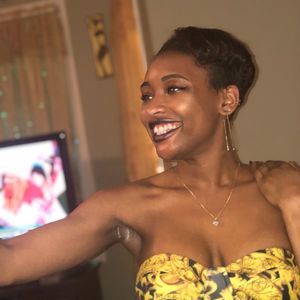 Meet your Posher, Akilah